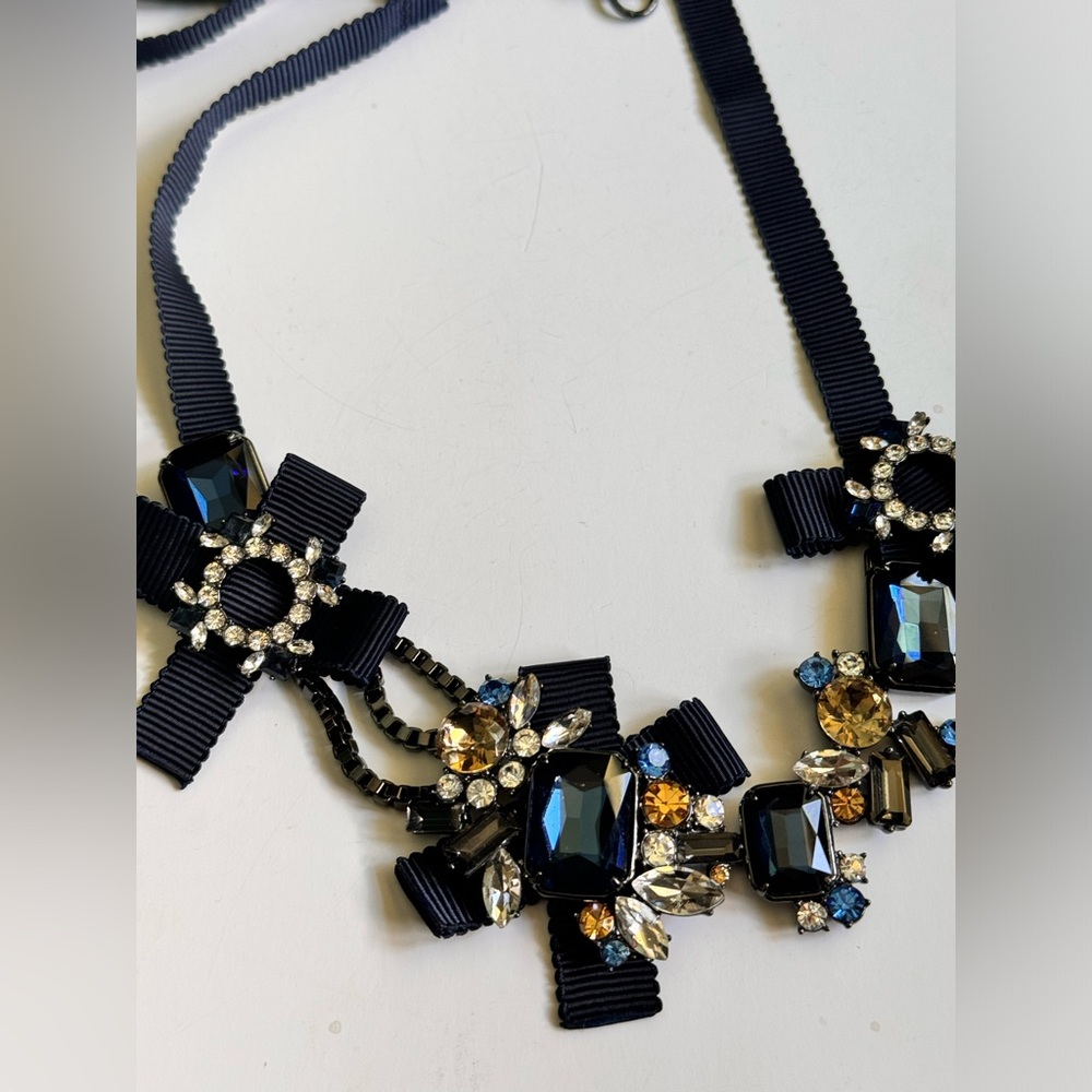 Banana Republic navy Ribbon statement necklace - Picture 5 of 6